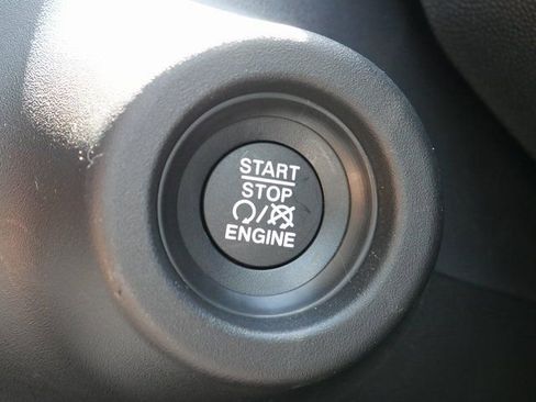 Used 2024 RAM ProMaster 3500 w/ Cold Weather Group image 20