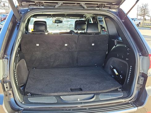 Used 2019 Jeep Grand Cherokee Limited image 6