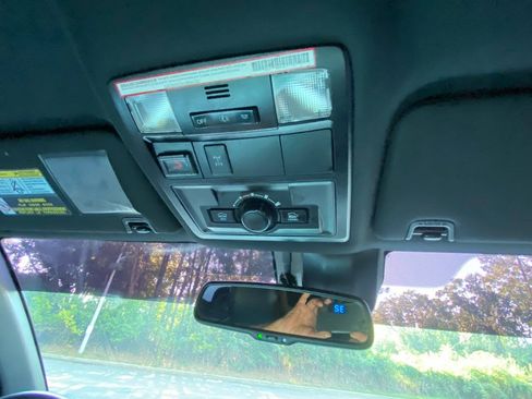 Used 2020 Toyota Tacoma TRD Off-Road w/ Technology Package AWD/4WD image 30