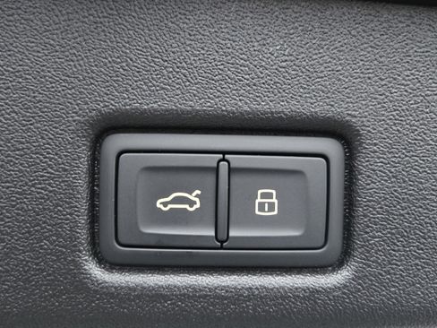 New 2025 Audi Q5 Premium AWD/4WD image 22