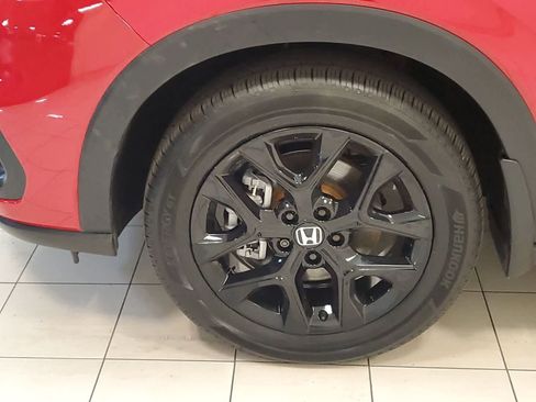 Certified 2025 Honda HR-V Sport image 22