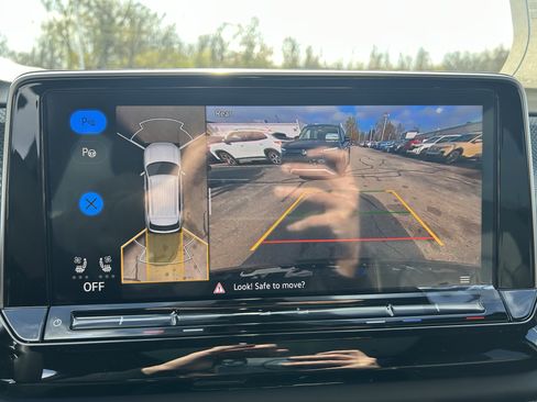 New 2026 Volkswagen Atlas Cross Sport SEL Premium R-Line image 19