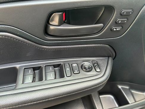 Used 2024 Honda Odyssey EX-L image 29