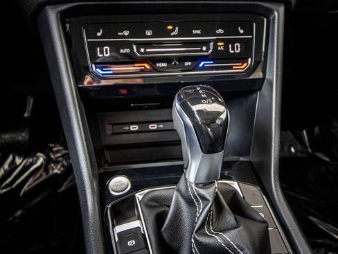 New 2026 Volkswagen Taos SE image 38