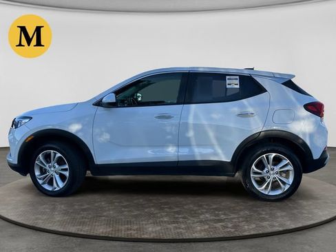 Used 2022 Buick Encore GX Preferred w/ Cold Weather Comfort Package AWD/4WD image 2