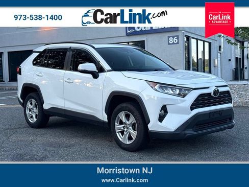 Used 2019 Toyota RAV4 XLE AWD/4WD image 1