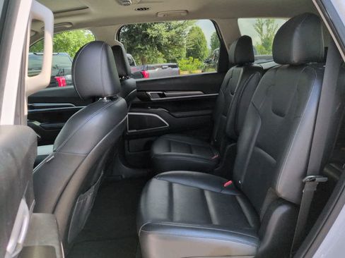 Used 2021 Kia Telluride S FWD image 14