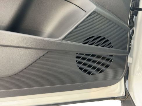 New 2026 Volkswagen Taos SE image 22