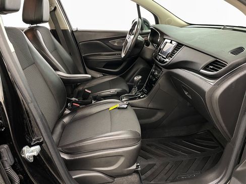 Certified 2022 Buick Encore Preferred w/ Safety Package II image 36