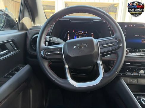 Used 2023 Chevrolet Colorado Z71 w/ Z71 Convenience Package 2 AWD/4WD image 19