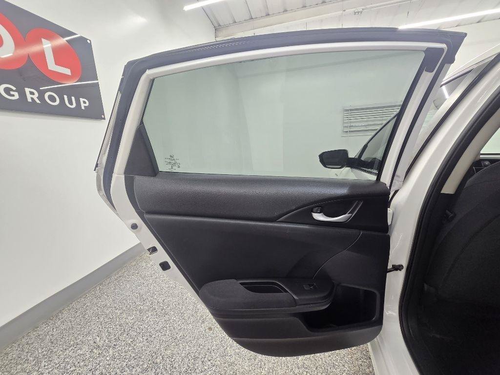 Used 2019 Honda Insight EX image 28