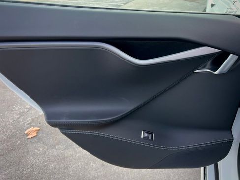 Used 2019 Tesla Model S Long Range image 20