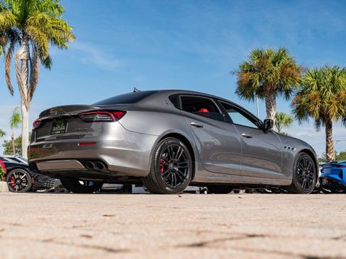 Used 2022 Maserati Quattroporte GT image 5