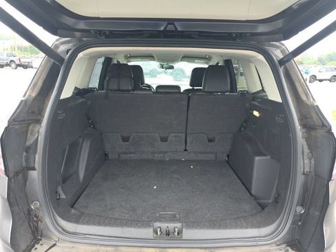 Used 2017 Ford Escape SE w/ Equipment Group 201A FWD image 11