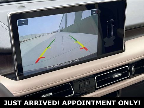Used 2022 Lincoln Nautilus Reserve FWD image 25