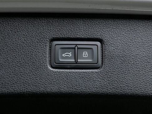 Used 2023 Audi Q7 2.0T Premium Plus w/ Premium Plus Package image 32