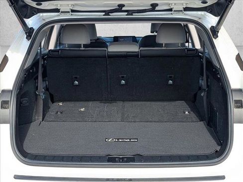 Used 2018 Lexus RX 350L w/ Premium Package image 6