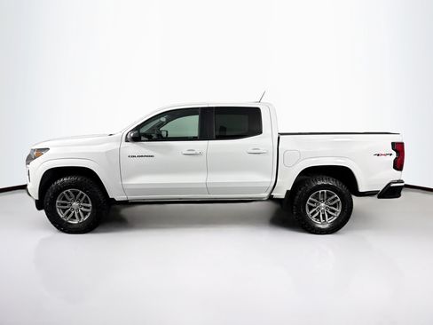 Used 2023 Chevrolet Colorado LT AWD/4WD image 11