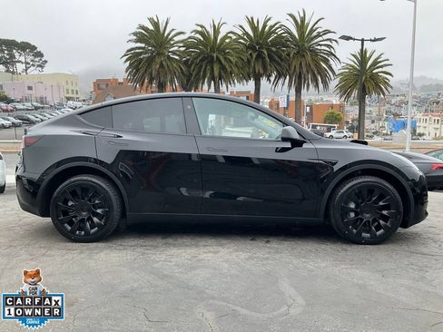 Used 2023 Tesla Model Y Long Range AWD/4WD image 3