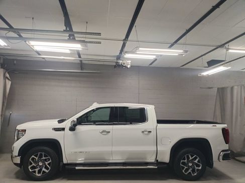 New 2026 GMC Sierra 1500 SLT w/ SLT Premium Plus Package AWD/4WD image 14