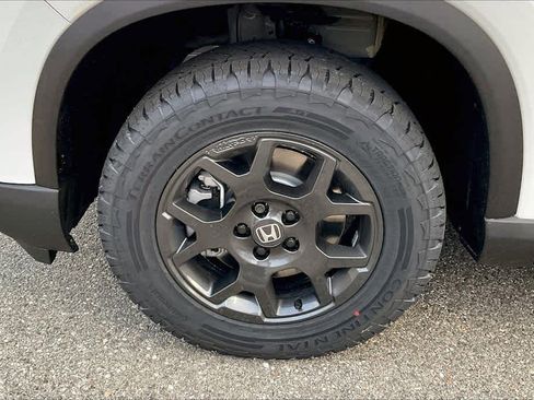 New 2025 Honda Pilot TrailSport image 7