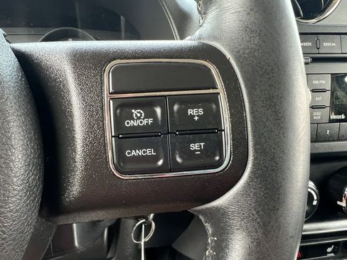 Used 2016 Jeep Patriot High Altitude image 4