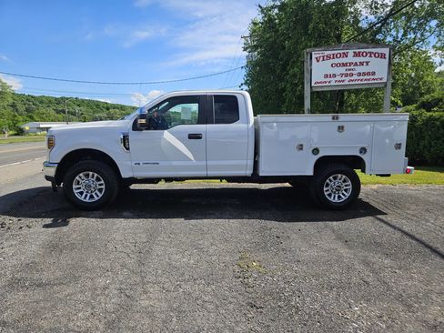 Used 2019 Ford F250 XL w/ STX Appearance Package AWD/4WD image 3