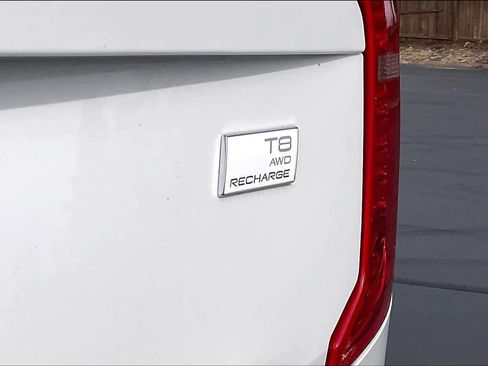 Used 2023 Volvo XC90 T8 Ultimate image 11