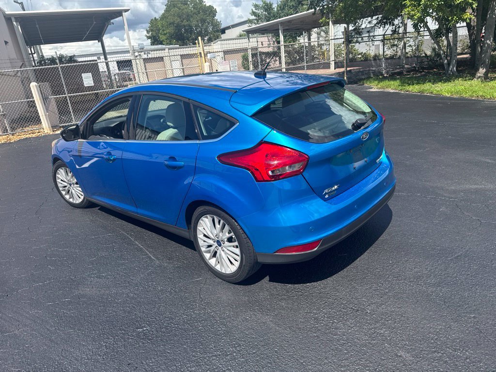 Used 2016 Ford Focus Titanium FWD image 3