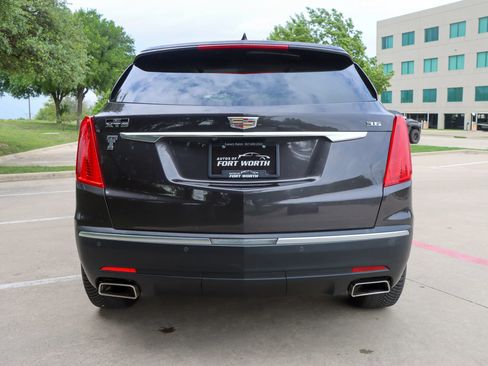Used 2019 Cadillac XT5 Premium Luxury w/ Driver Assist Package FWD image 6