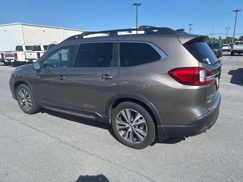 Used 2021 Subaru Ascent Limited w/ Technology Package AWD/4WD image 3