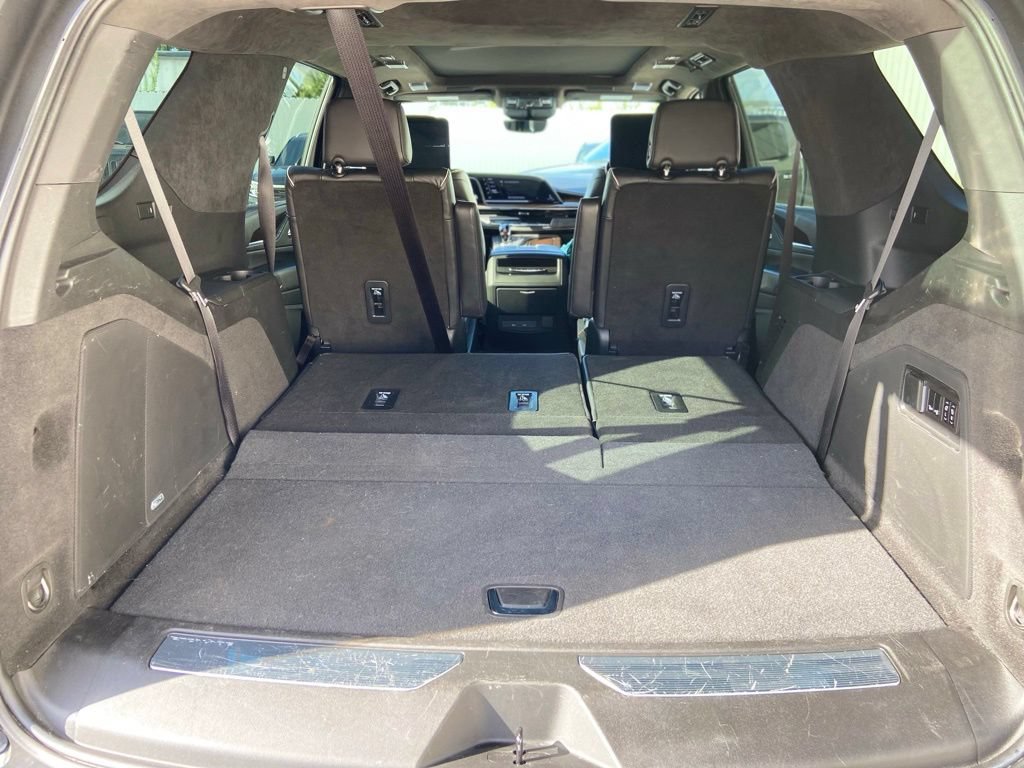 Used 2023 Cadillac Escalade Sport Platinum w/ LPO, ONYX Package AWD/4WD image 29