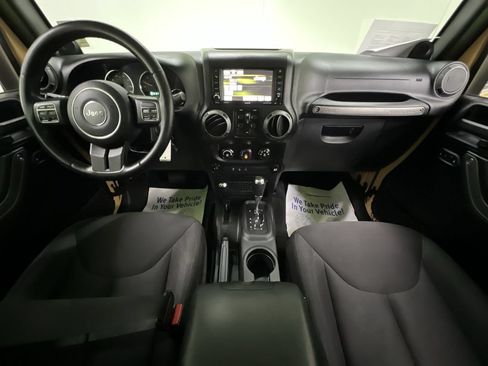 Used 2014 Jeep Wrangler Unlimited Sport w/ Quick Order Package 24S AWD/4WD image 18