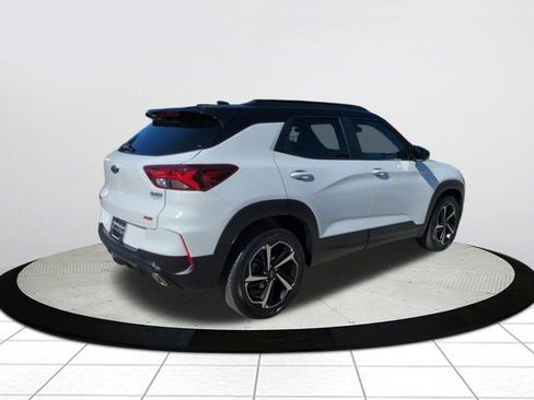 Used 2023 Chevrolet TrailBlazer RS w/ Convenience Package image 3