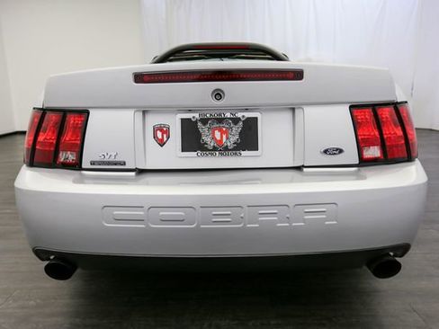 Used 2004 Ford Mustang Cobra RWD image 32