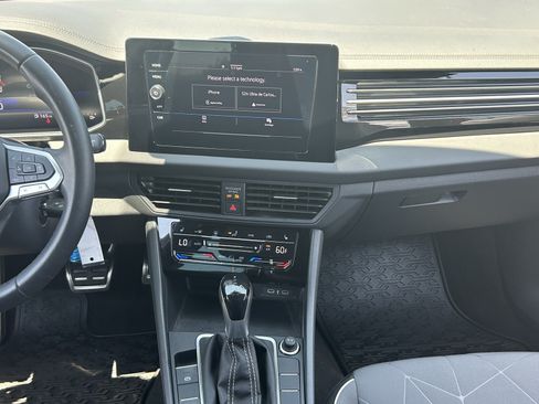 Used 2025 Volkswagen Jetta Sport FWD image 16