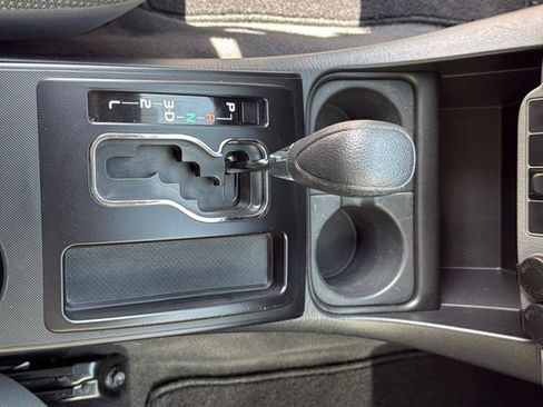 Used 2012 Toyota Tacoma 4x4 Regular Cab image 10
