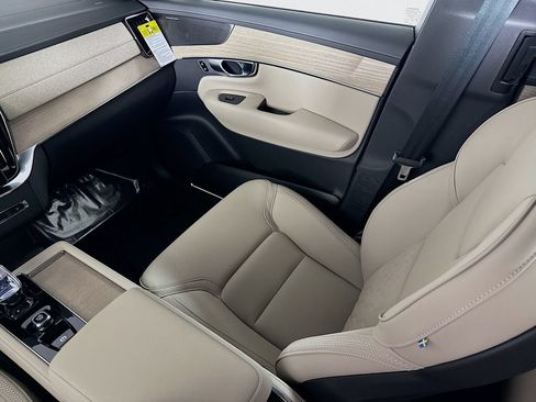 Certified 2026 Volvo XC90 B6 Plus w/ Protection Package Premier AWD/4WD image 24