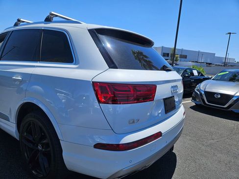 Used 2018 Audi Q7 3.0T Prestige w/ Prestige Package AWD/4WD image 7