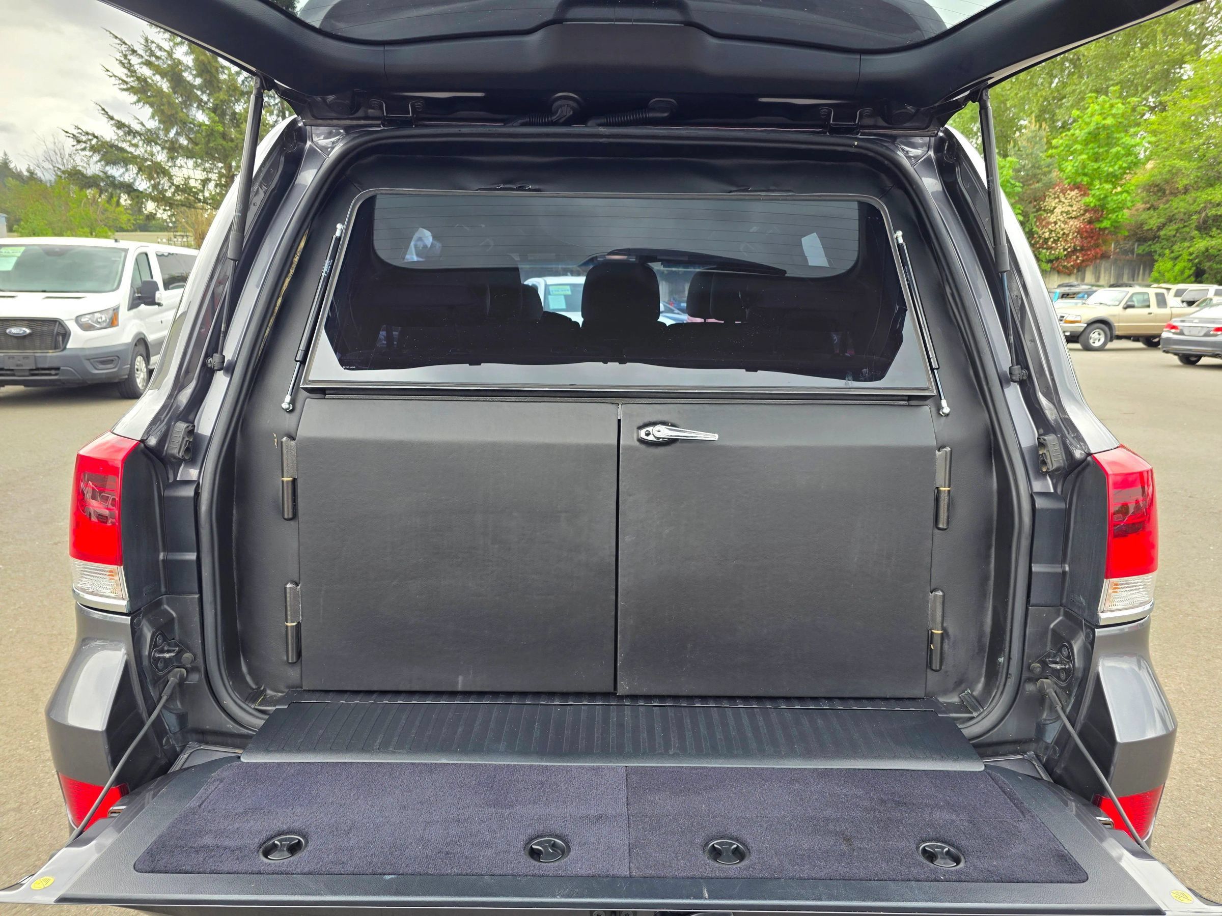 Used 2018 Toyota Land Cruiser w/ Carpet Mat Package AWD/4WD image 41