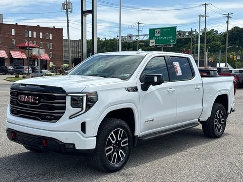 Used 2025 GMC Sierra 1500 AT4 w/ AT4 Premium Package AWD/4WD image 2