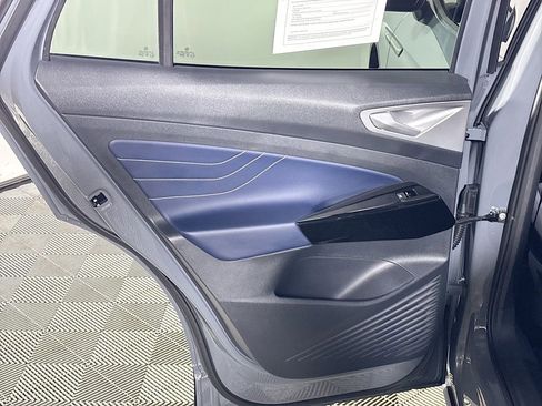 Certified 2025 Volkswagen ID.4 Pro S image 20