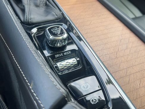 Used 2018 Volvo S90 T6 Inscription w/ Convenience Package AWD/4WD image 16