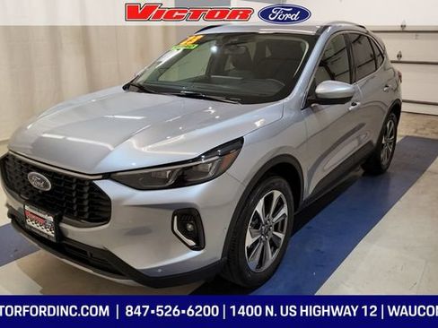 Used 2023 Ford Escape Platinum w/ Premium Technology Package AWD/4WD image 1