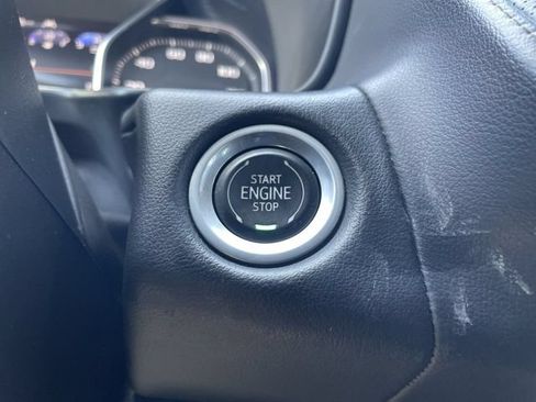 Used 2021 GMC Yukon SLT AWD/4WD image 16
