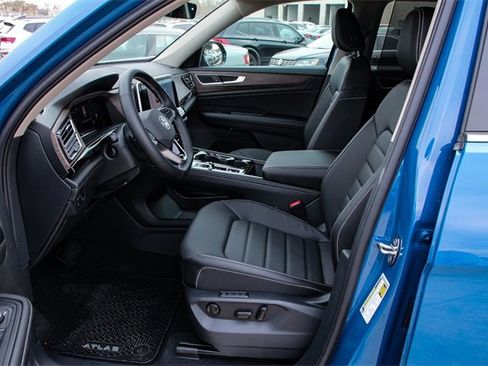 New 2026 Volkswagen Atlas SEL image 10