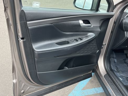 Used 2019 Hyundai Santa Fe SE AWD/4WD image 15