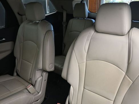 Used 2020 Buick Enclave Essence w/ Sound and Sites Package image 21