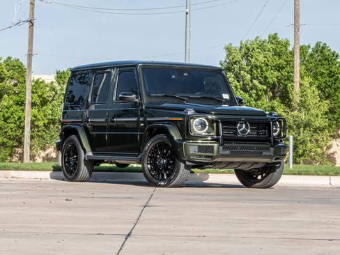 Used 2024 Mercedes-Benz G 550 image 2