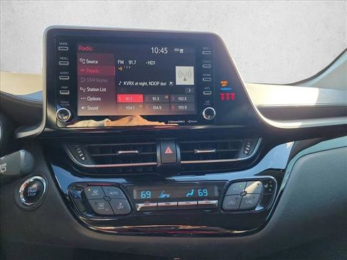 Used 2021 Toyota C-HR Limited image 19